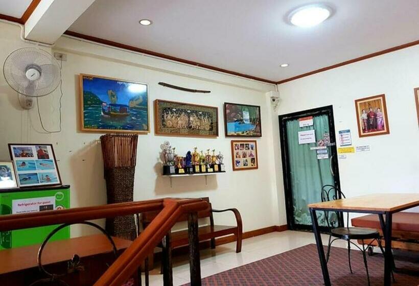 فندق T2b Home Hostel