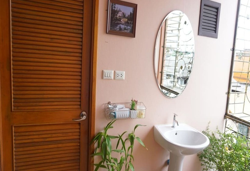 فندق T2b Home Hostel