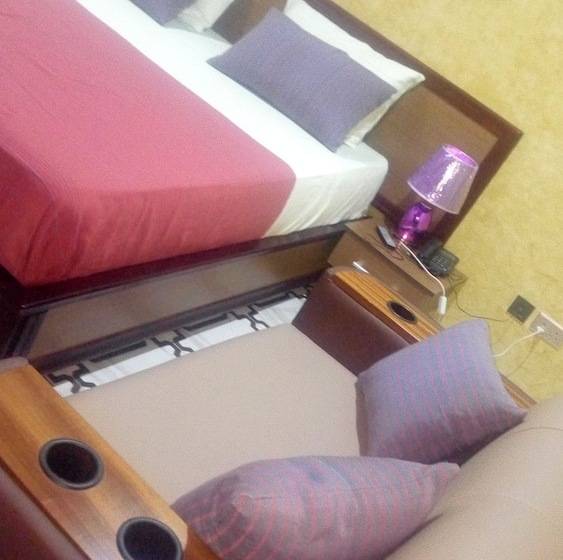 Отель Golden Horse