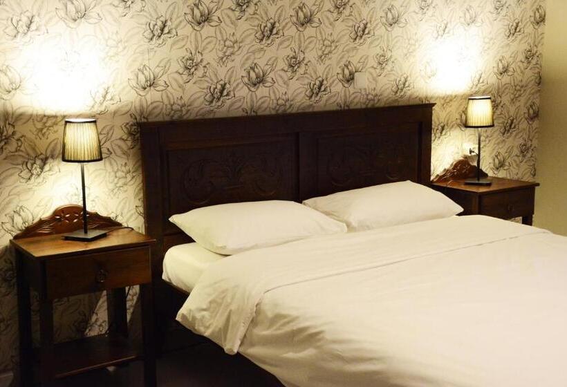 ホテル Guesthouse Vissinokipos   Biker Friendly   Motorrad