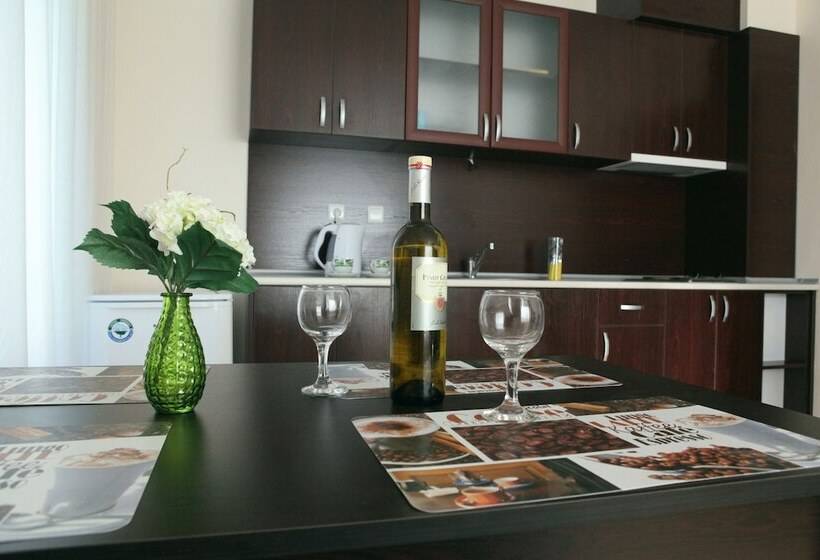 בית מלון כפרי Saint Elena Apartcomplex