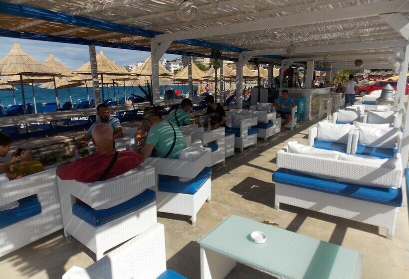 هتل Sunset Suites