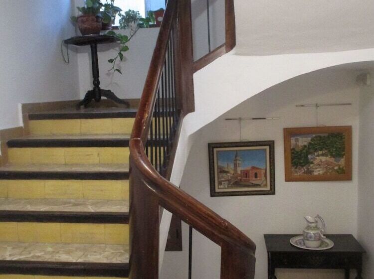 בית מלון כפרי Hostal Los Aromas