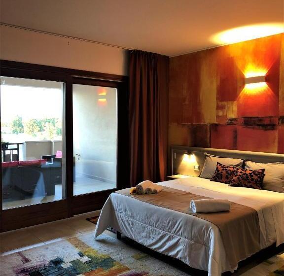 هتل La Piazzetta Guest House