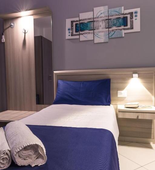 هتل La Piazzetta Guest House