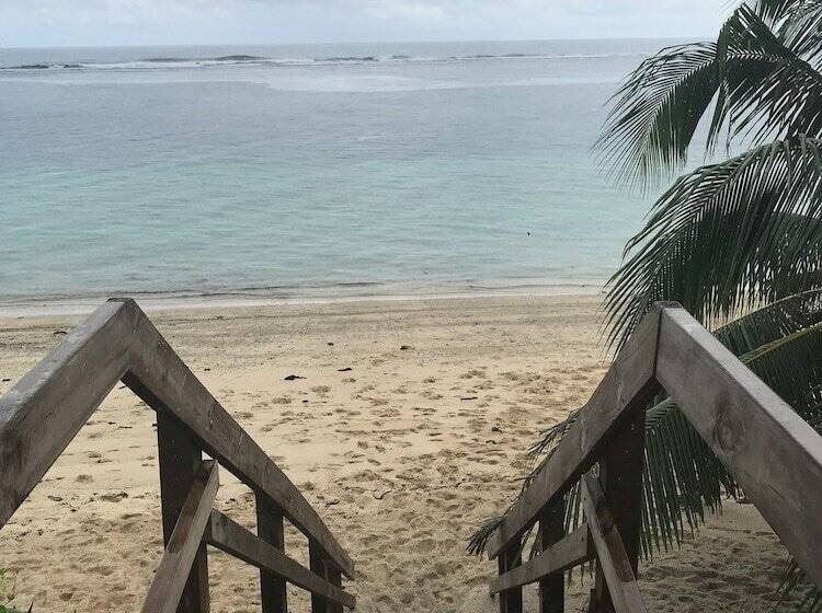 هتل Litia Sini Beach Fales