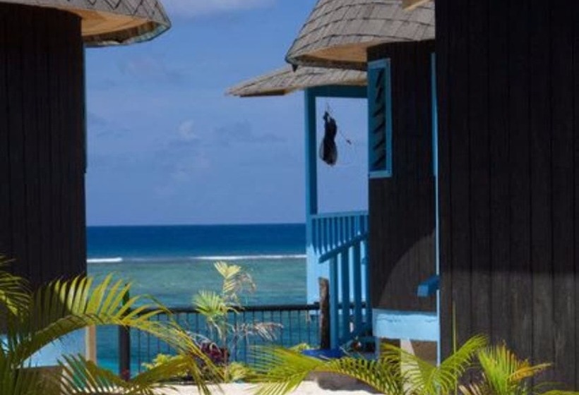 هتل Litia Sini Beach Fales