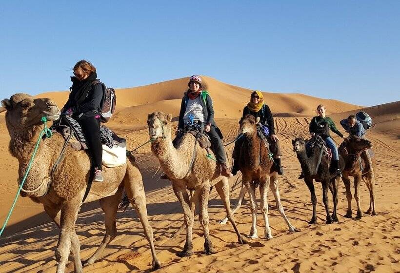 هتل Riad Dar Ouzine