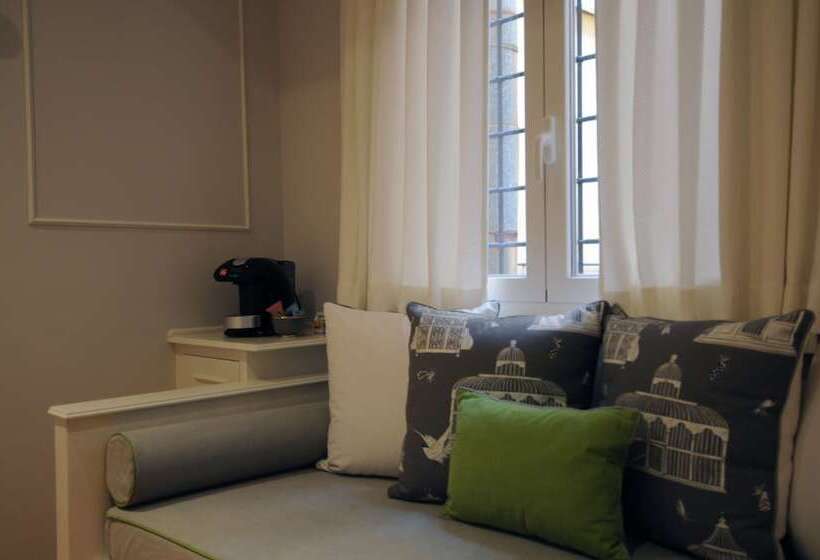 هتل Suite Fontana Di Trevi