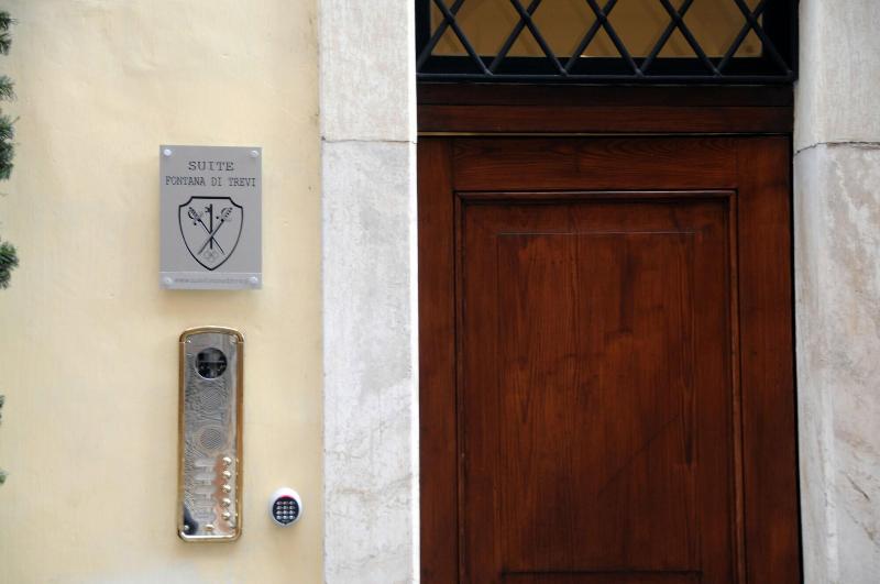 هتل Suite Fontana Di Trevi