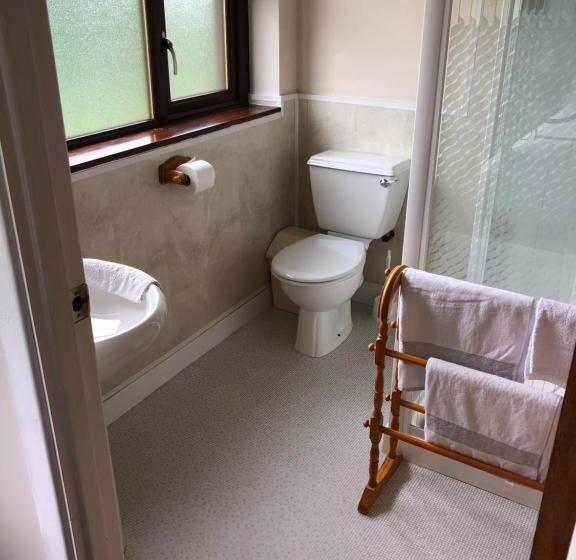 Elm Brook B&b