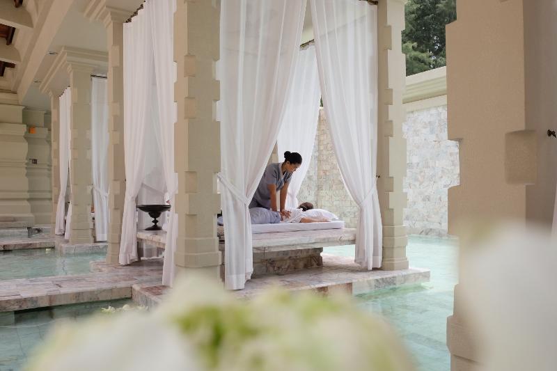 Hotel Devasom Khao Lak Beach Resort & Villas