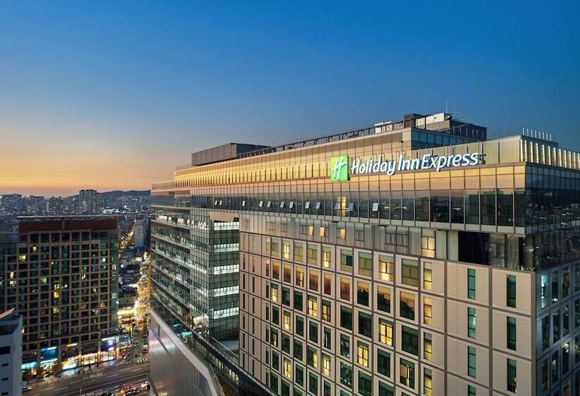 בית מלון כפרי Holiday Inn Express Seoul Hongdae, An Ihg