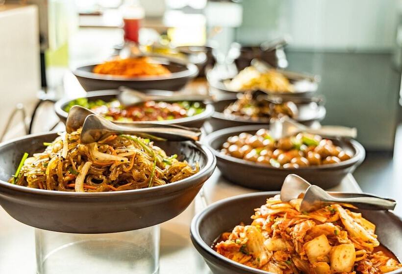 בית מלון כפרי Holiday Inn Express Seoul Hongdae, An Ihg