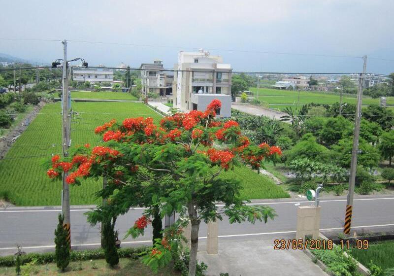 تختخواب و صبحانه Hao Ya Villa