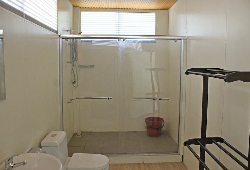 مبيت وإفطار Kiulu Riverside Chalet