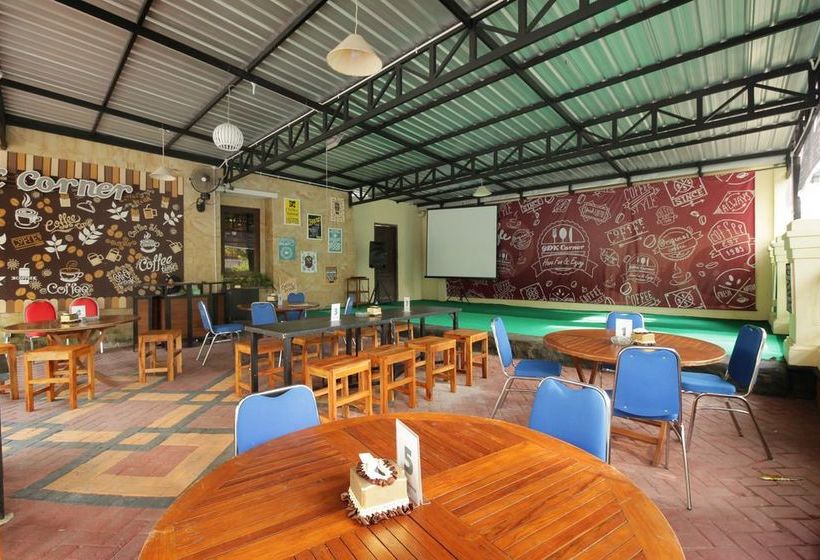 בית מלון כפרי Airy Alun Alun Bojonegoro Trunojoyo 2