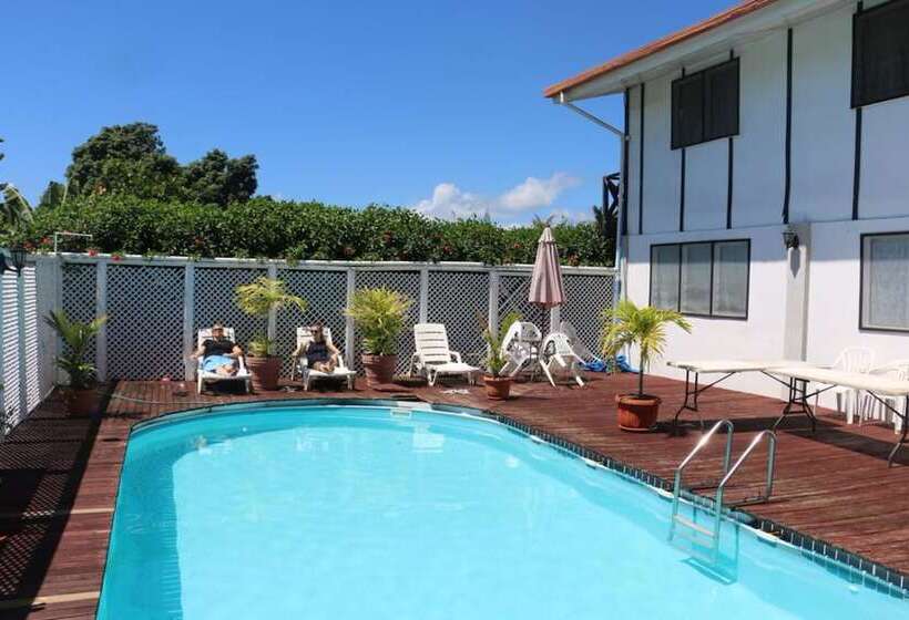 هتل Aniva's Place