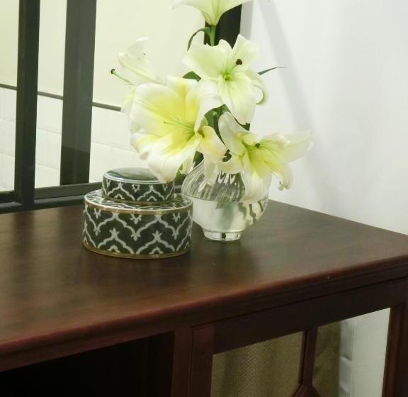 Bloom Boutique Hotel & Cafe