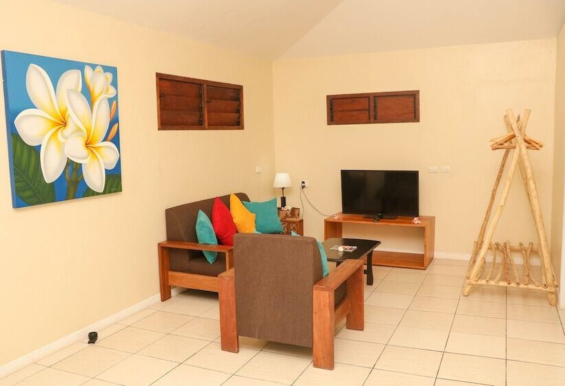 هتل Blue Bay Resort