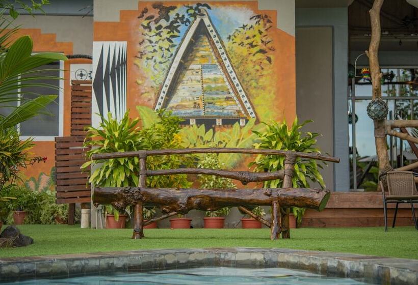 هتل Palau Central