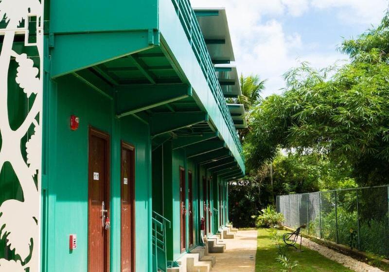 هتل Saipan Vegas Resort