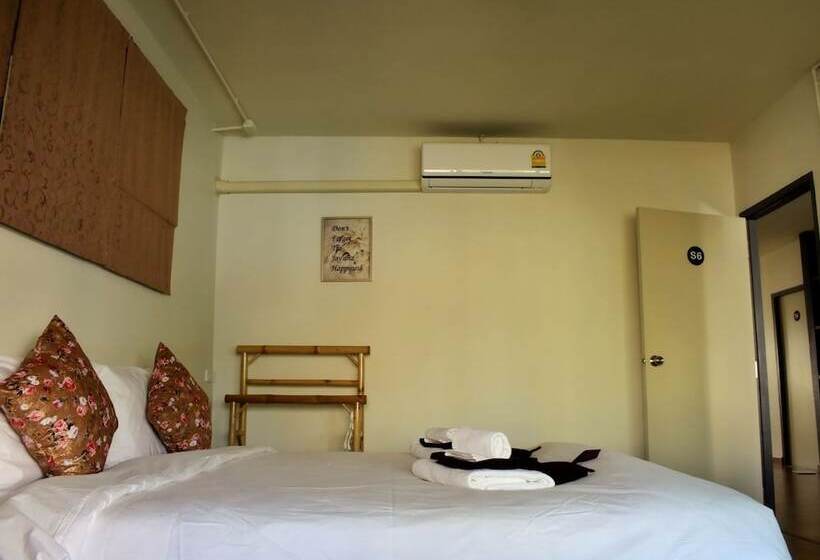 בית מלון כפרי Soft Dormtel Night Bazaar