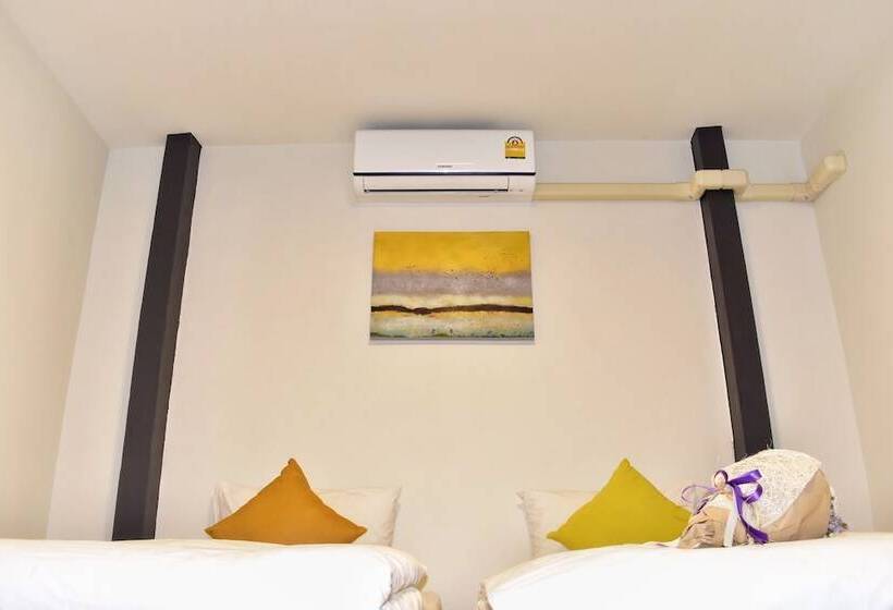 בית מלון כפרי Soft Dormtel Night Bazaar