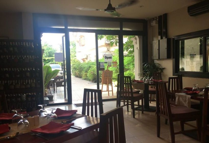 پانسیون La Gondola Guesthouse And Restuarant