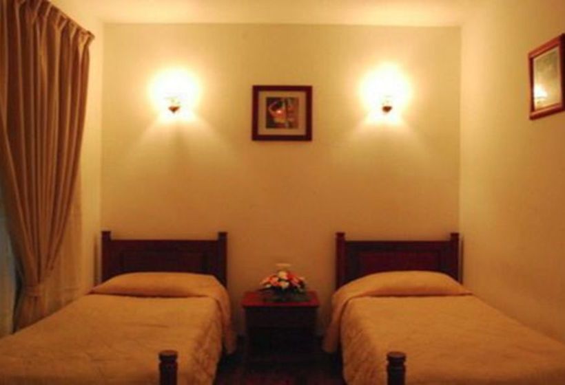 پانسیون Vayakorn House