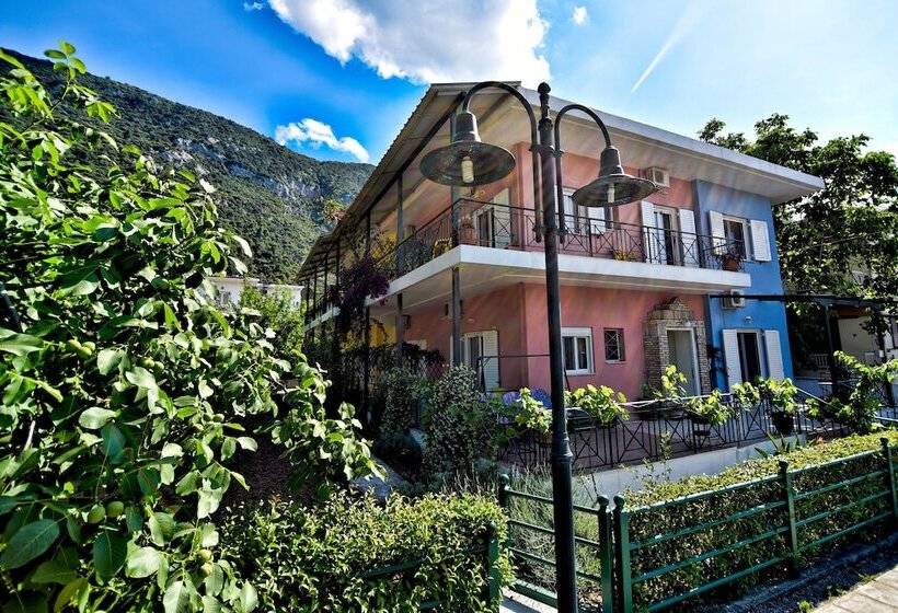 Tsertos Apartments