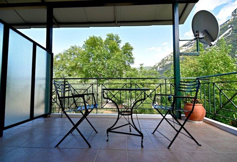 Tsertos Apartments