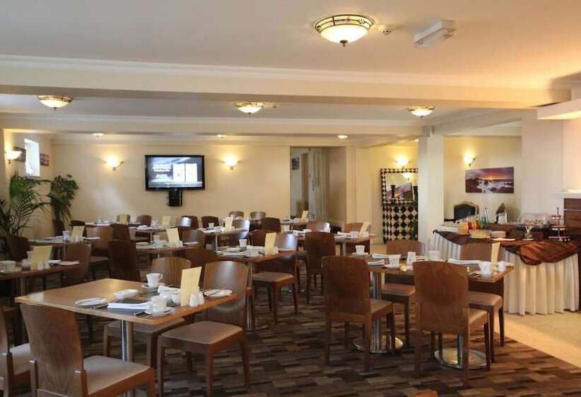 ベッドアンドブレックファースト La Haule Manor