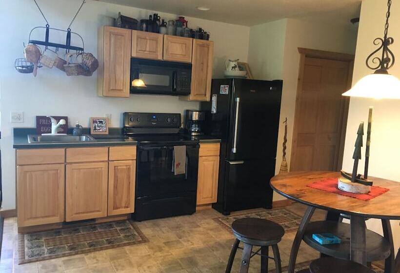 مبيت وإفطار Second Wind Country Inn