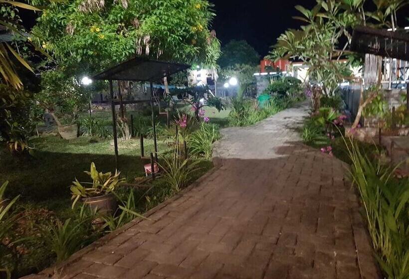 فندق Fortune Front One  Kendari