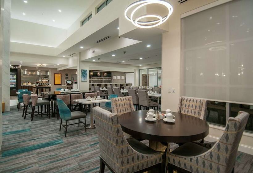 בית מלון כפרי Hilton Garden Inn Jackson/clinton