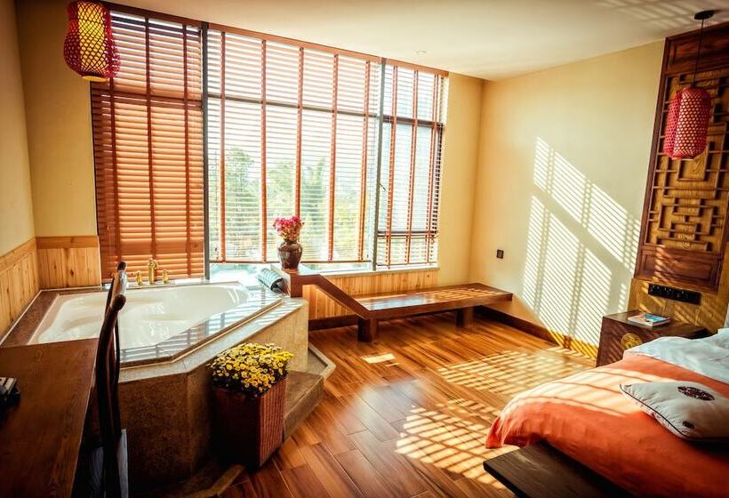 فندق Moonlit Sky Resort