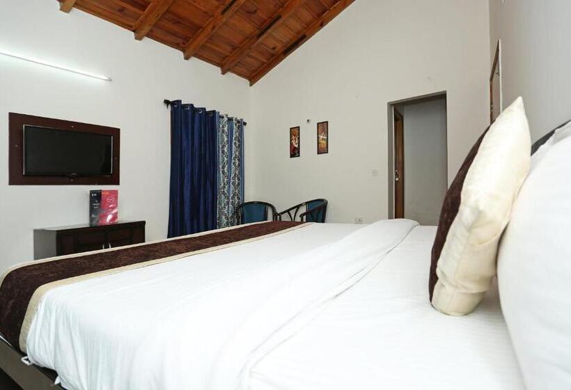 בית מלון כפרי Silver Tree Inn