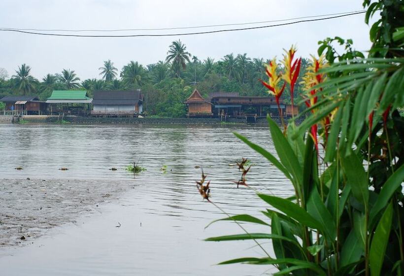 پانسیون Chotika Riverfront