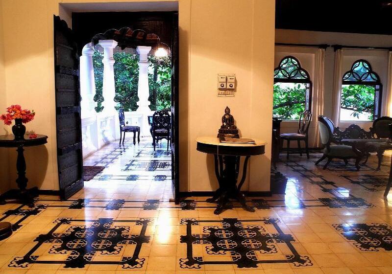 بنسيون Marbella Guest House