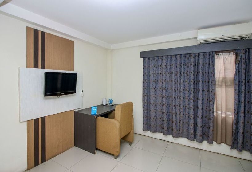 فندق Airy Kendari Barat Diponegoro 75