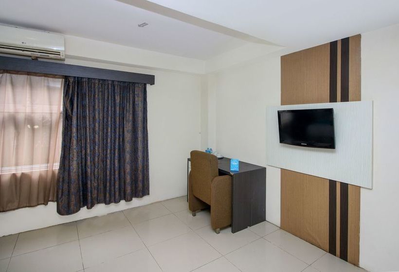 فندق Airy Kendari Barat Diponegoro 75