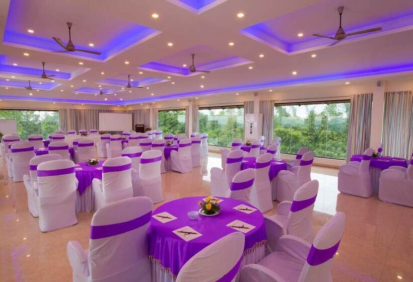 酒店 Coorg Cliffs Resort