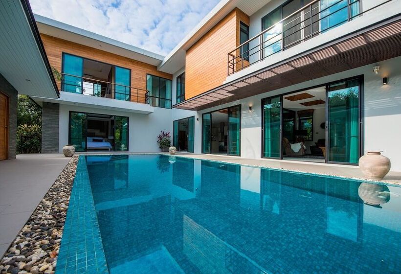 Moin Lakeside Pool Villa Chiangmai