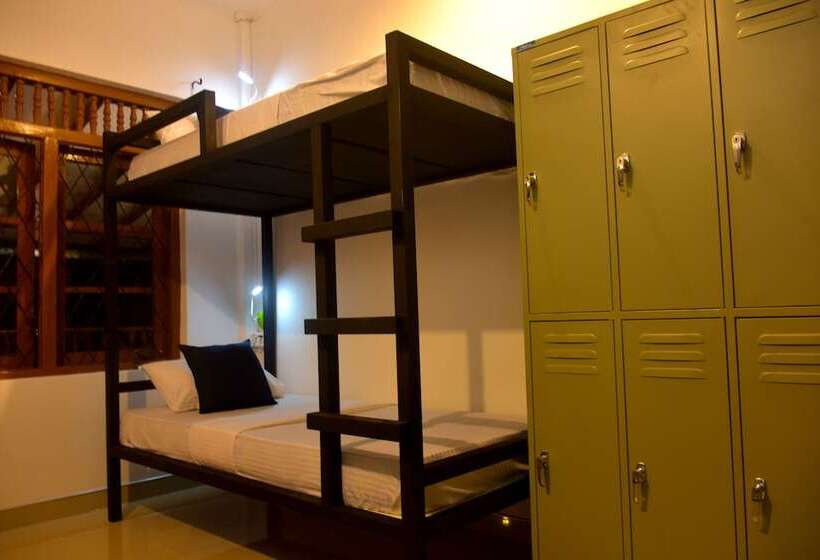 ユースホステル Funky Leopard Safari Lodge Bordering Yala National Park