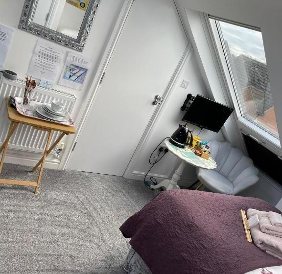 مبيت وإفطار Redwing Rise