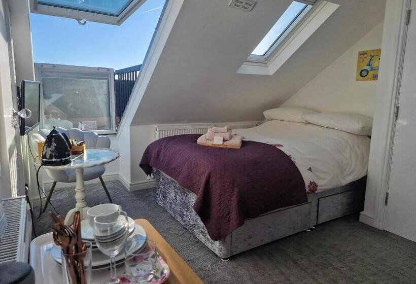 مبيت وإفطار Redwing Rise