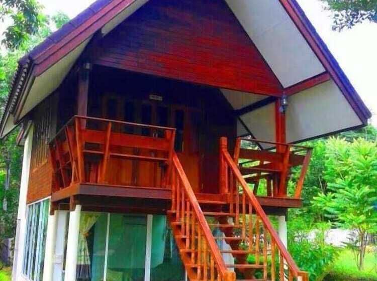 فندق At Home Suanphung