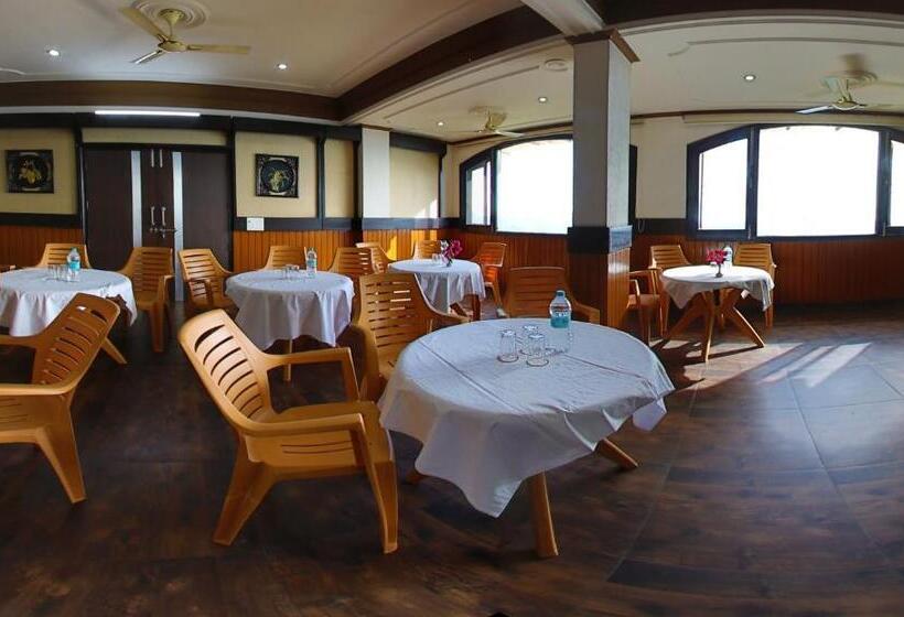 בית מלון כפרי Kasang Regency Hill Resort