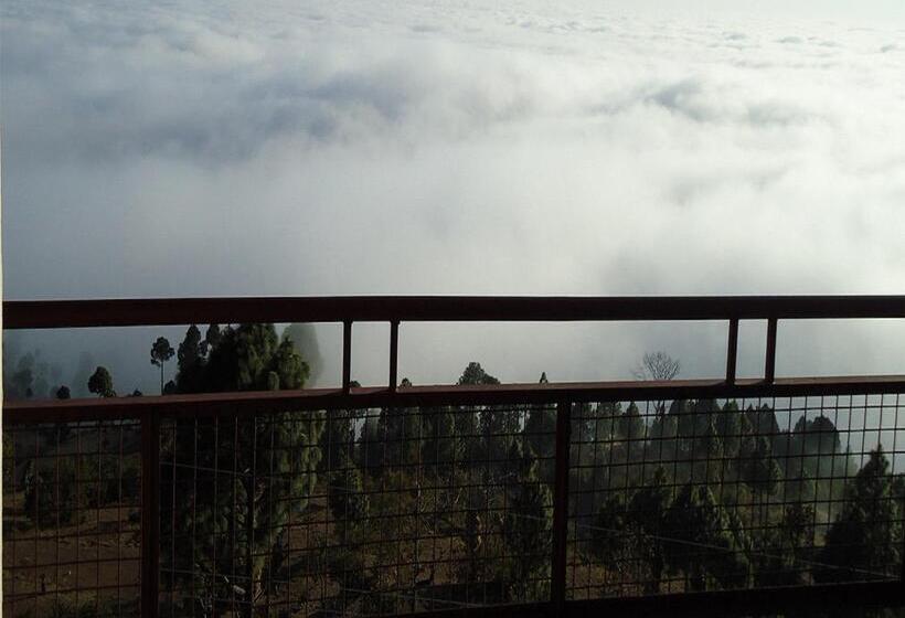 בית מלון כפרי Kasang Regency Hill Resort